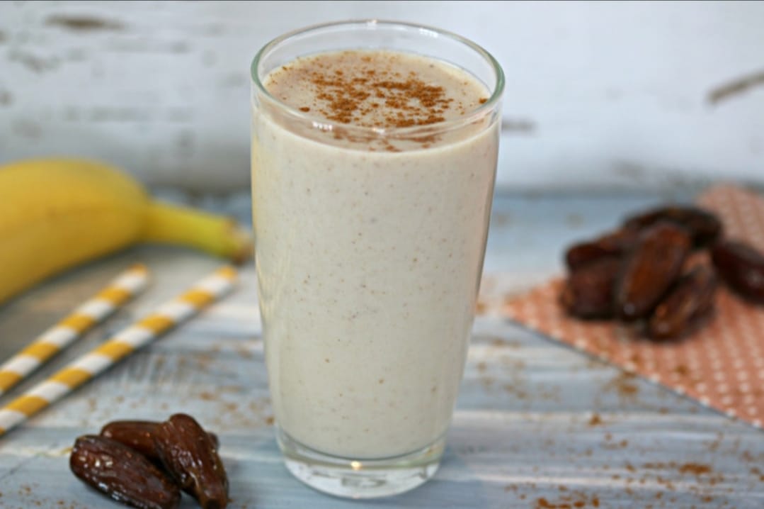 فروبي لوز وتمر