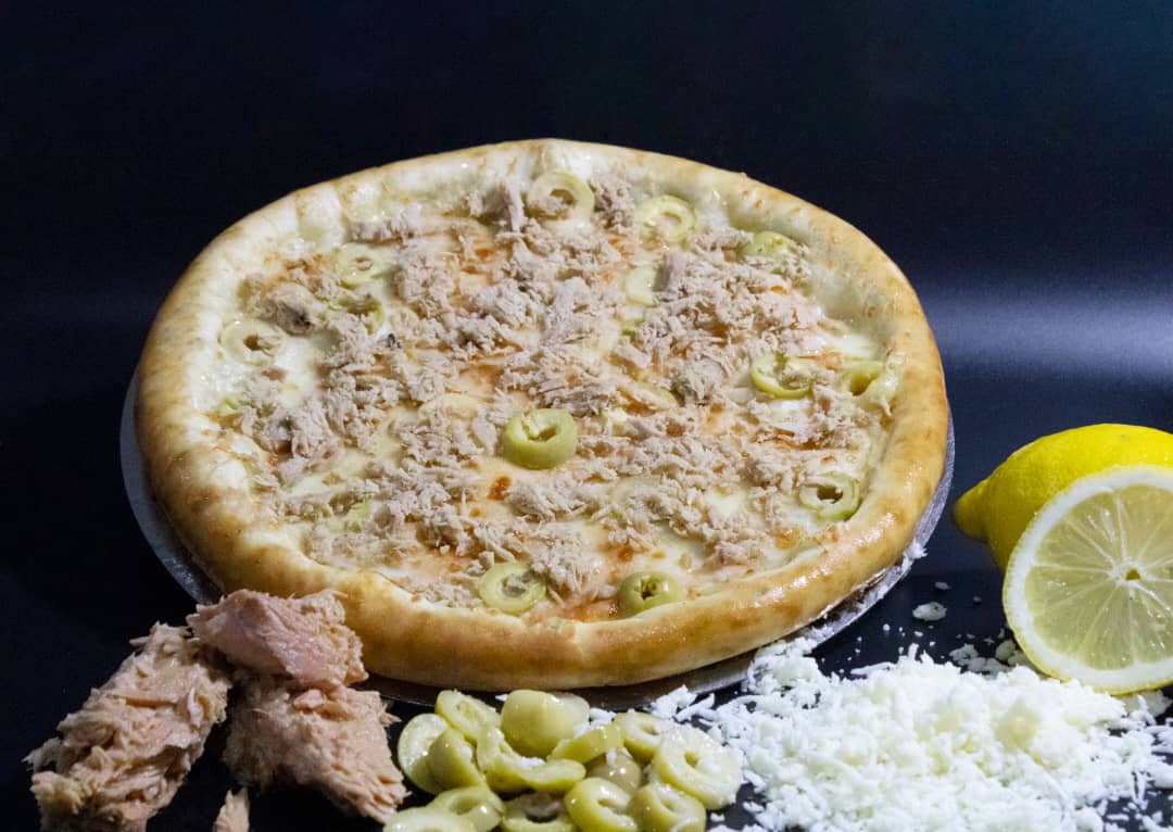 بيتزا  تونه 