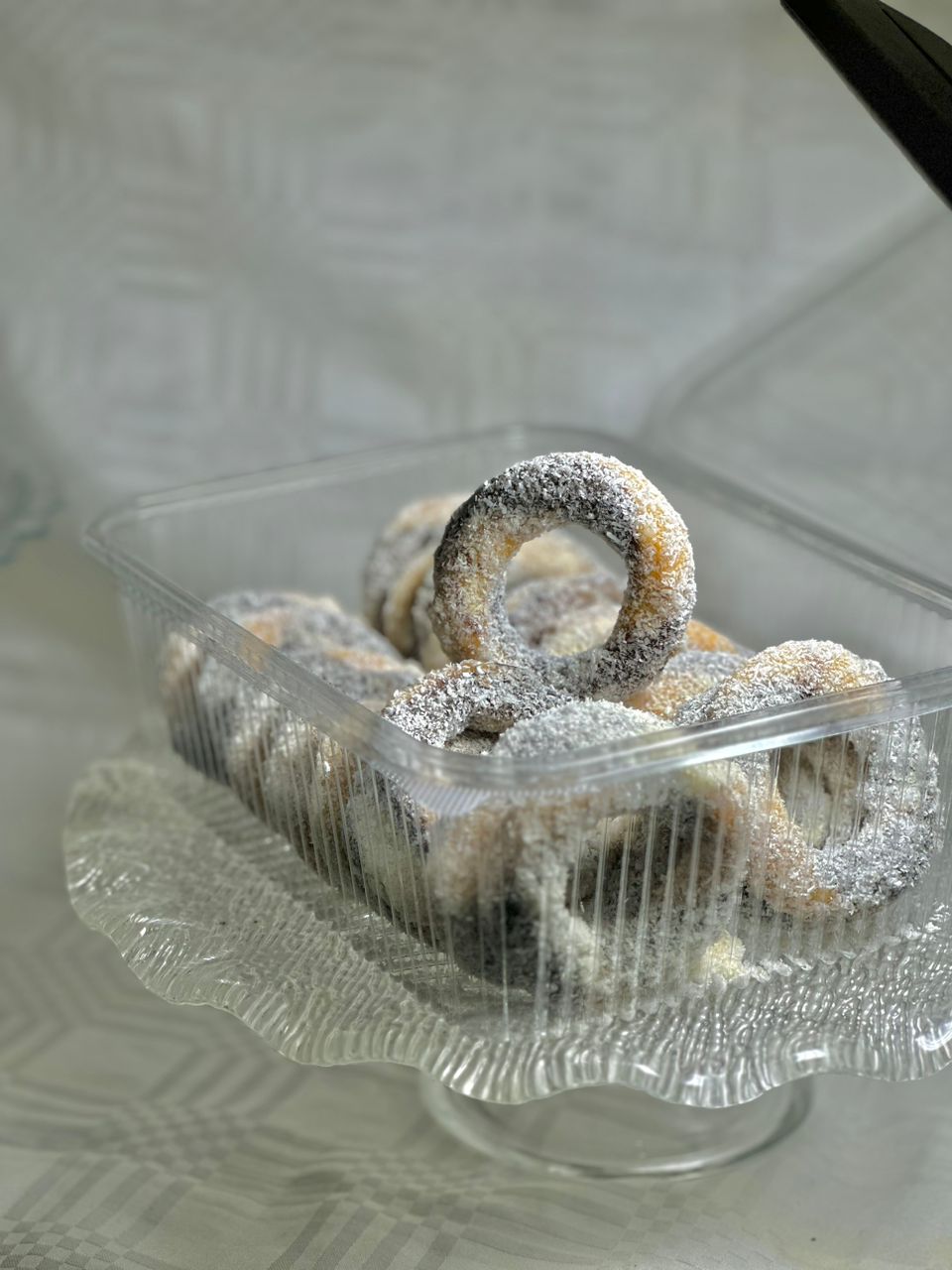 حافظة كعك ملون