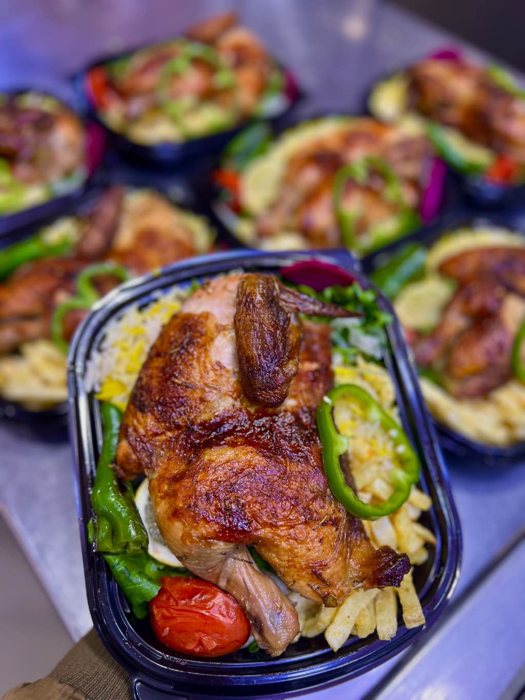 نص دجاج محمر