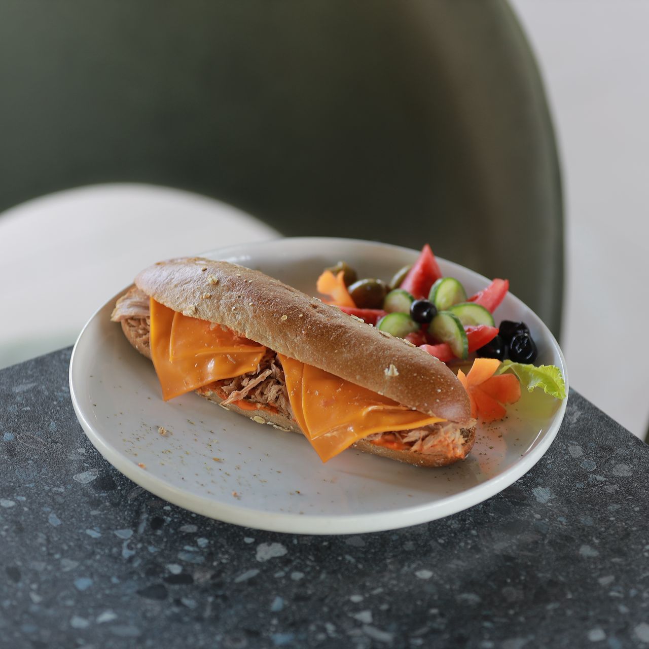 سندويتش آتون