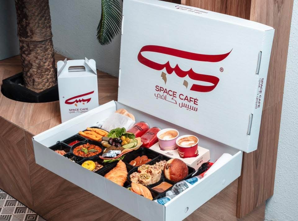 بوكس ميكس بين الشرقي والغربي 