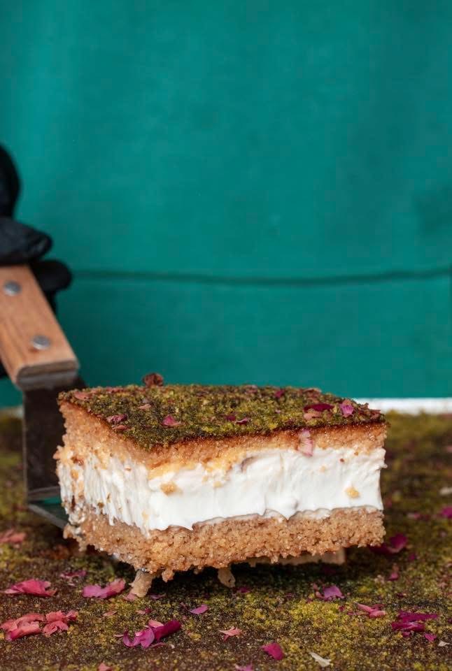 بسبوسة بالقشطة 