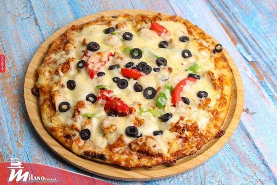بيتزا دجاج متوسطه 